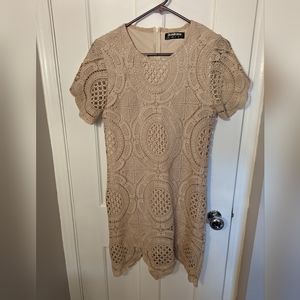 Women's lace dress